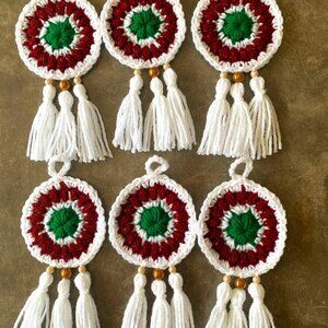 NEW 6 Christmas Hand Crocheted Dream Catchers
